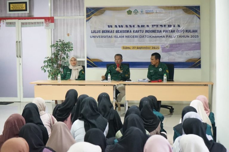 Ratusan Mahasiswa UIN Datokarama Palu Terima KIP, Rektor: Penerima KIP Harus Jadi Aset Strategis Bangsa