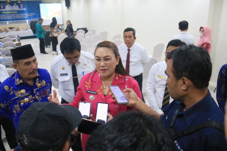 Bupati Donggala Vera Laruni Buka Uji Kompetensi Pejabat Tinggi Pratama, Sinyal Perombakan Besar di Pemerintahan Donggala.