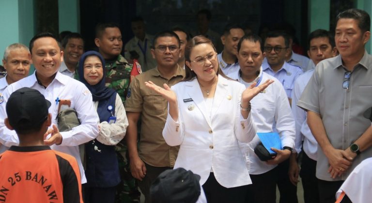 Bupati Donggala Hadiri Peringatan Hari Ikan Nasional 2025, Tanda Tangani MoU Penguatan Daya Saing Produk Kelautan