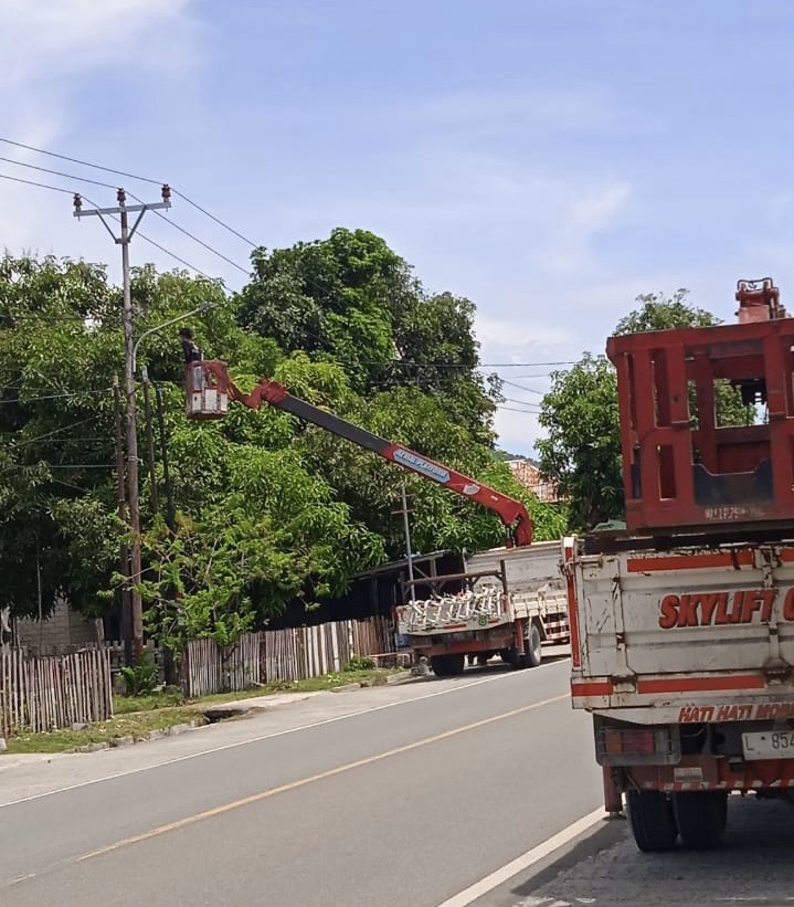 Pemkab Donggala Wujudkan Program “Donggala Terang”, Pemasangan Lampu Jalan Dimulai dari Kota Hingga Loli