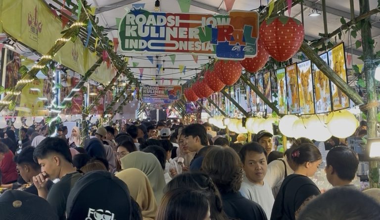 Hari Pertama Road Show Kuliner Viral Indonesia di Palu Dibanjiri Pengunjung
